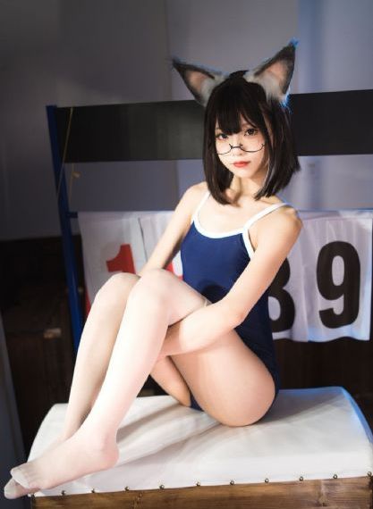 外地女孩疑遭伤害街头崩溃大哭