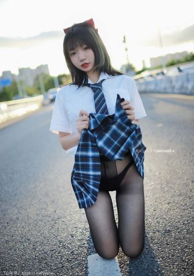 年轻的妻子1